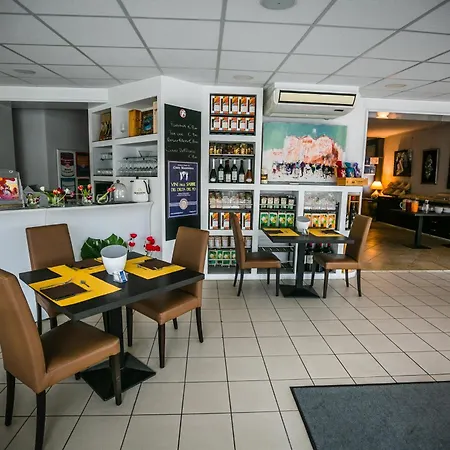 Italia Hotel 3*